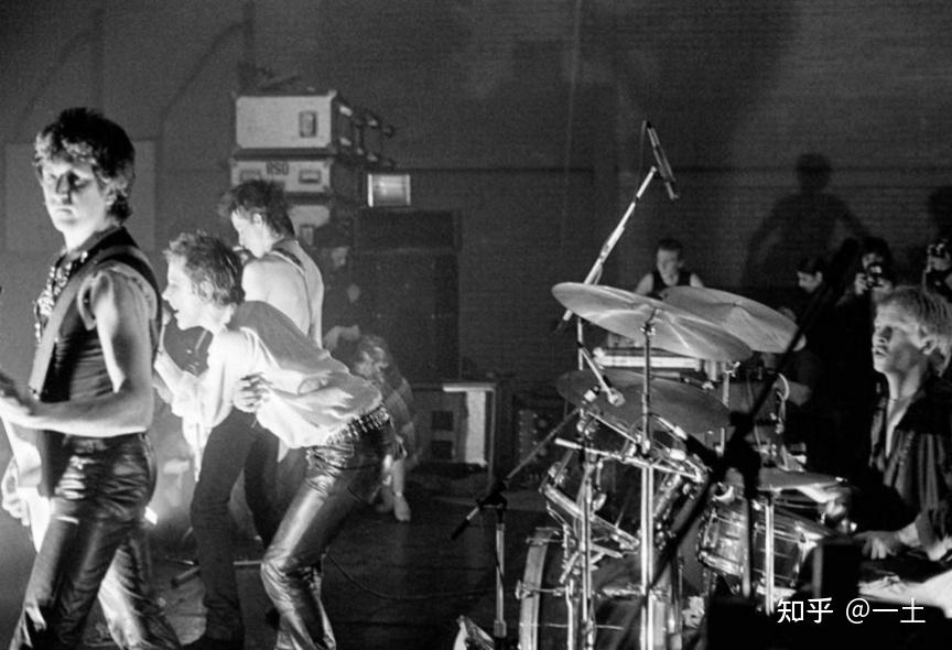 读后感 《Hiding in the LightOn Images and Things》——Dick Hebdige 《隐在光亮之中