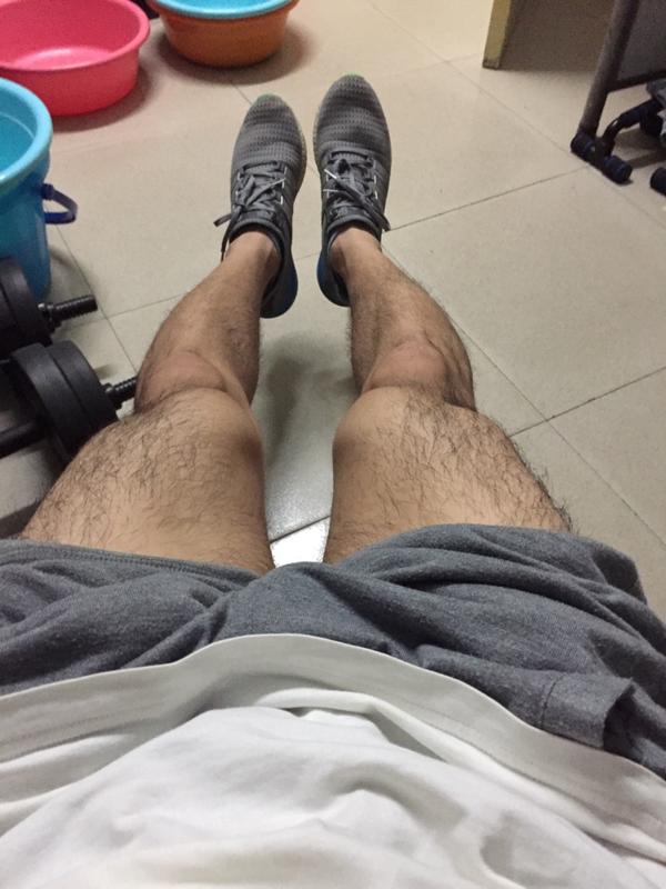 俗话说得好"毛多遮百丑" 也不需要什么护毛素,冬天还不用穿毛裤,一举