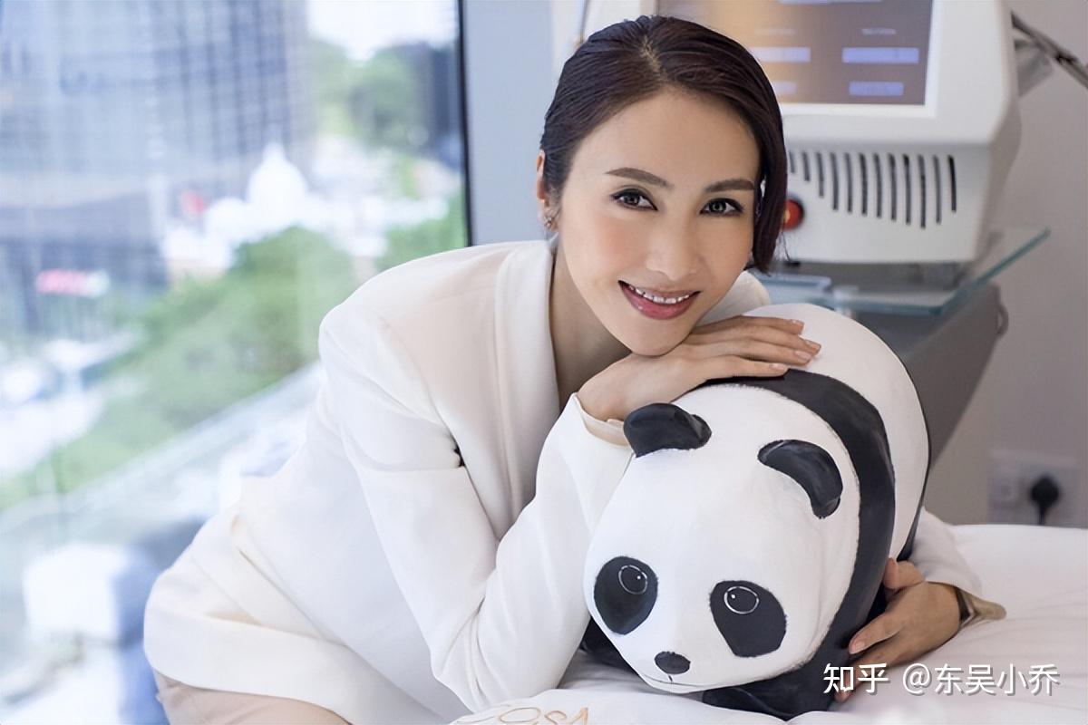 1,黎姿的演艺之路.