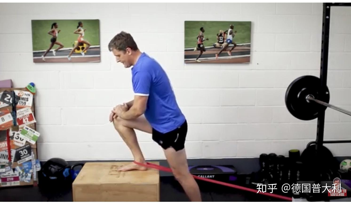 军检下蹲不全怎么拉伸跟腱