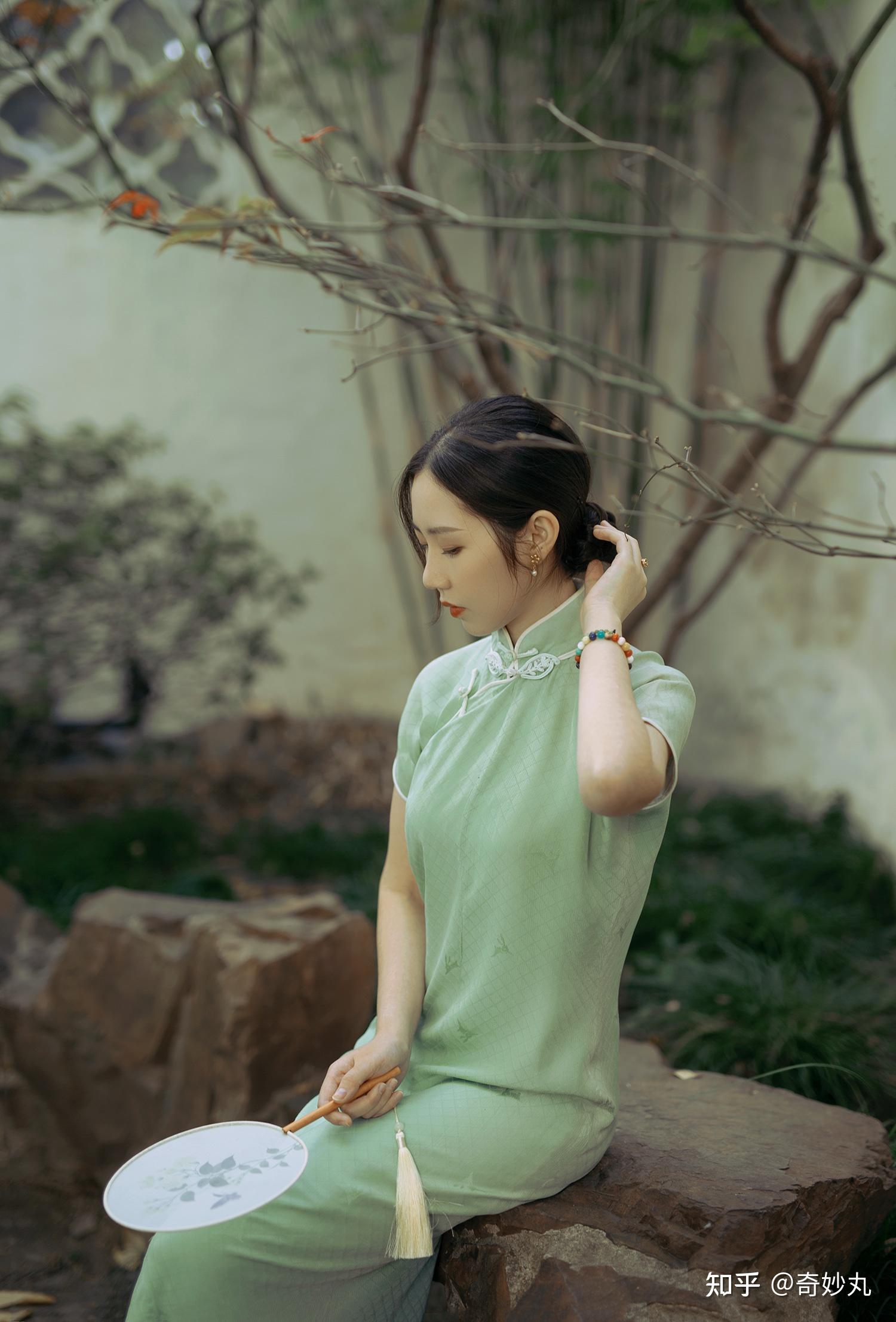 女生穿旗袍可以有多好看? - 知乎