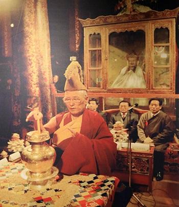 11月20日 十一世班禅经师波米61强巴洛珠活佛圆寂日