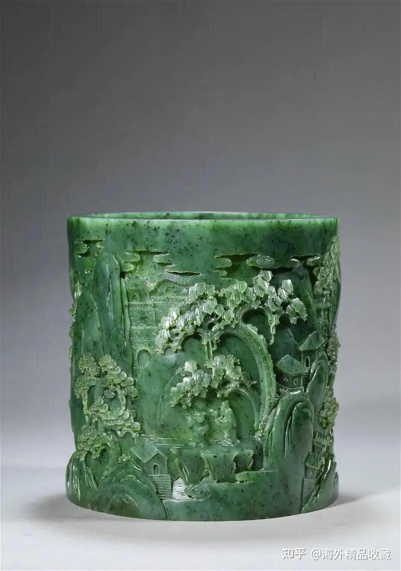 乾隆御笔翡翠笔筒