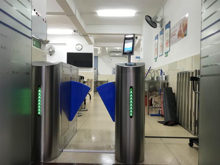 智能门禁通道闸机多重核验方式打造了便捷通道 - 知乎