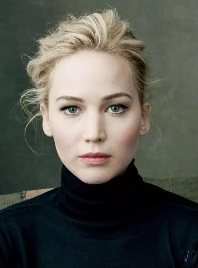 安妮·海瑟薇卡戴珊和坎耶·韦斯特lady gaga帕蒂·史密斯安妮