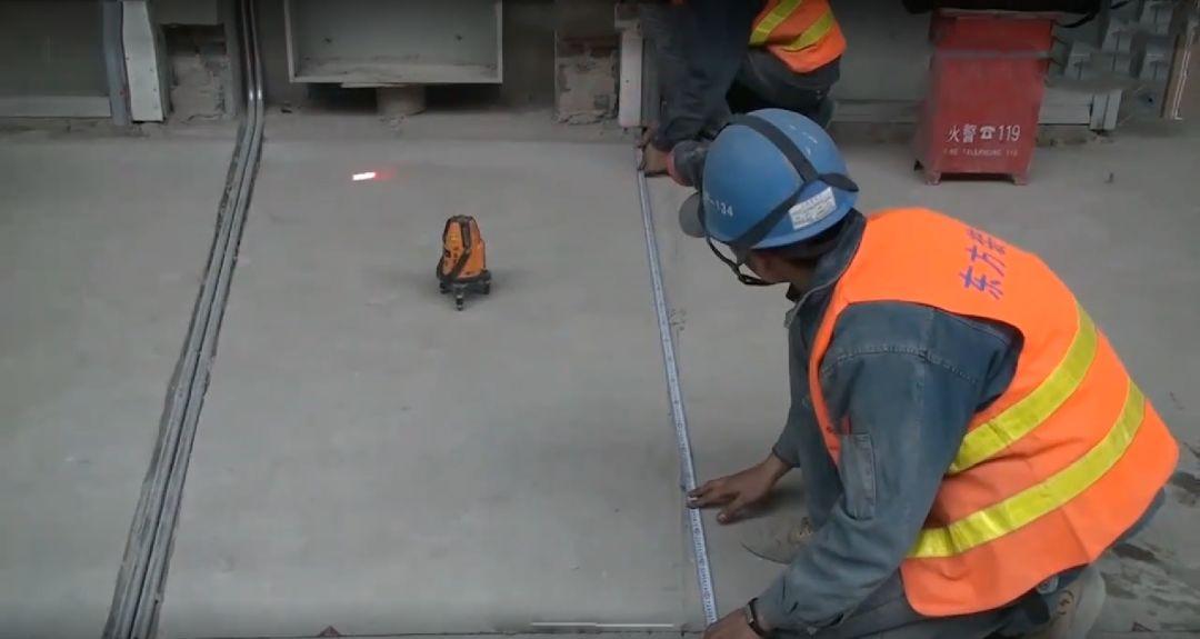 1m工艺你为暗门焦虑时别人设计的石材暗门已经是180开启了还是双轴的