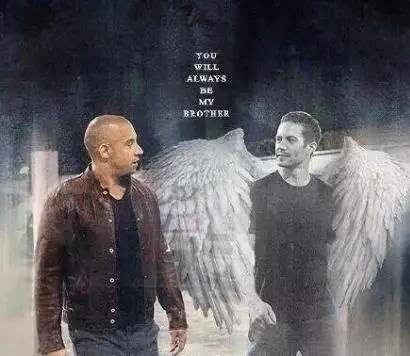 有哪些主要人物毫无征兆地突然死亡,导致剧情