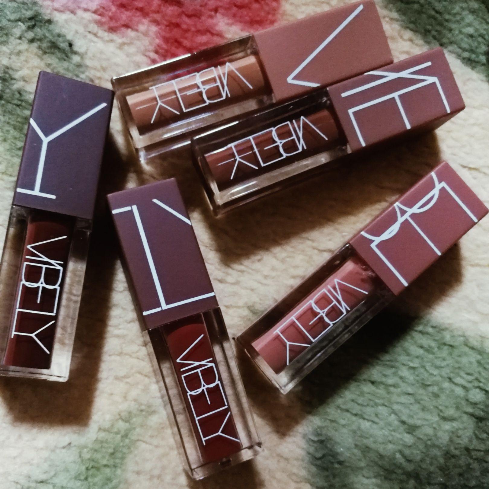 一般废弃的化妆品能拿来干嘛。比如粉底液素颜