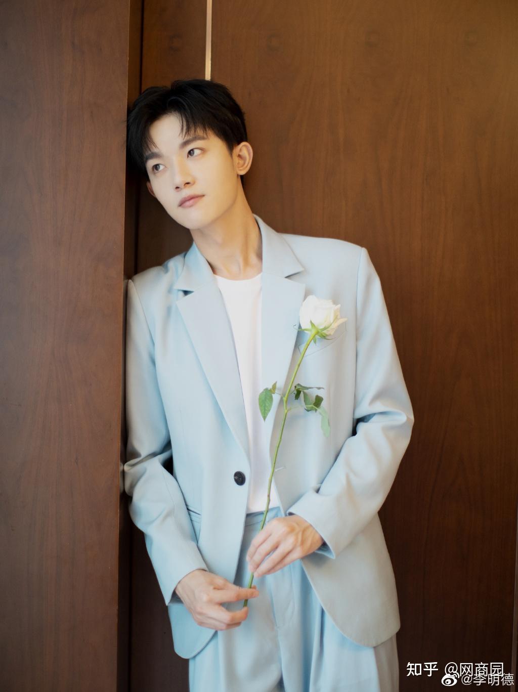 李明德亲爱的热爱的97扮演者元气满满阳光清秀