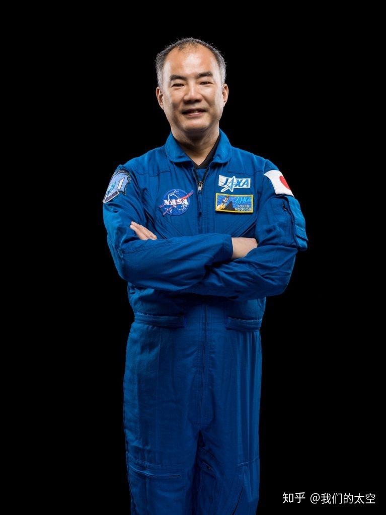 龙啸马鸣商业航班燃爆太空美nasaspacex首个商业载人航班crew1任务