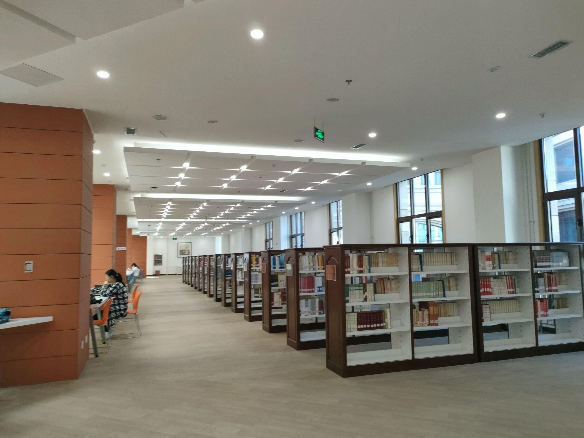 太原理工大学的图书馆或教室环境如何?是否适合上自习? - 知乎