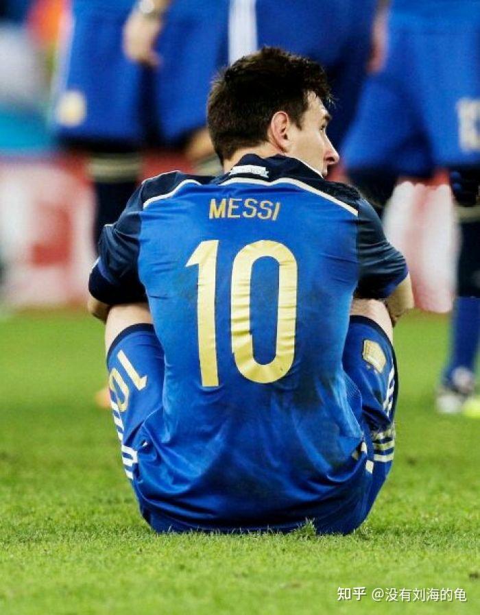 2014年 27岁 巴西世界杯 一步之遥2014年,梅西变得更加成熟,稳重,睿智