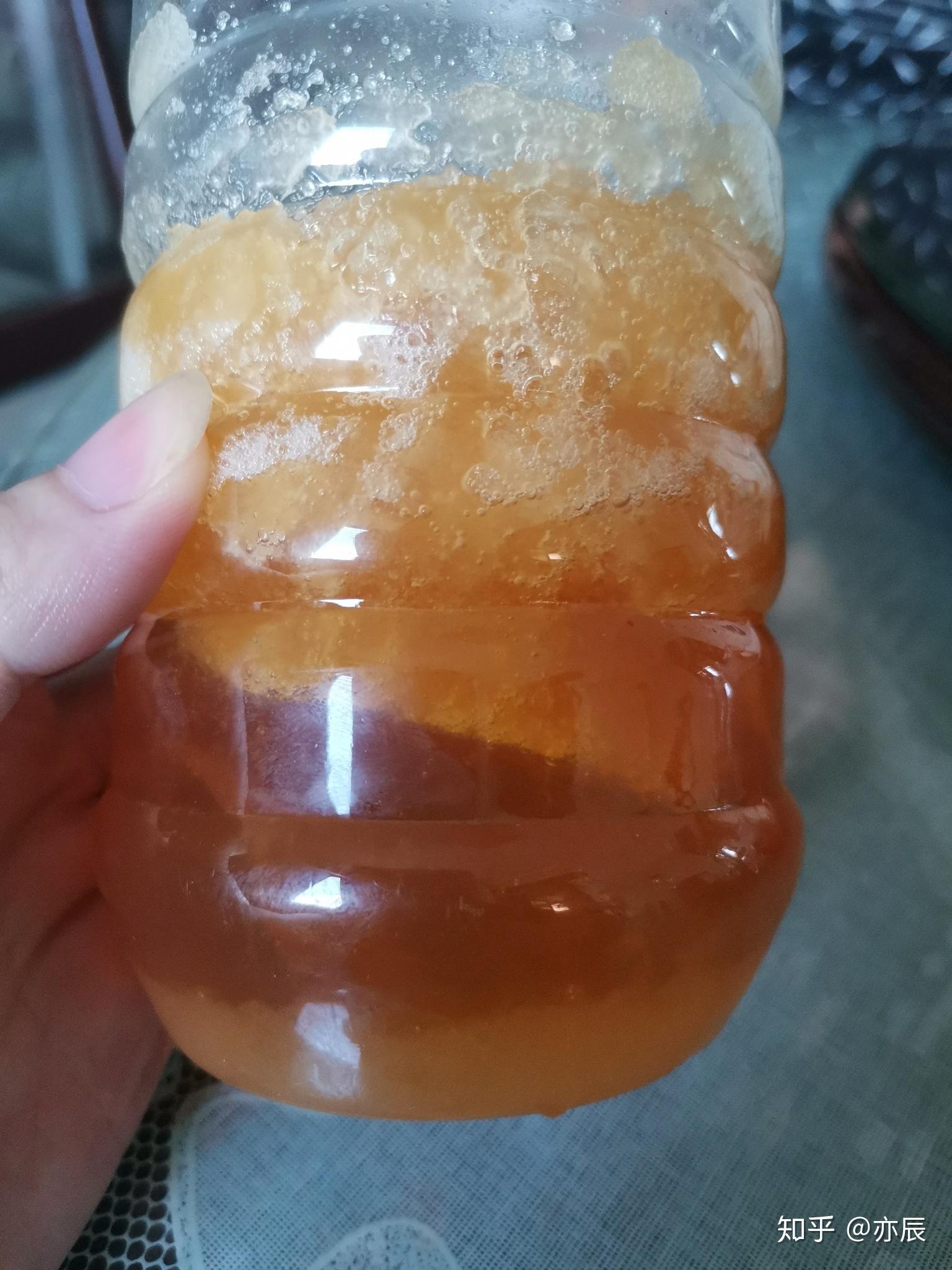 蜂蜜上层结晶像糖一样,蜂蜜有没有变质? 