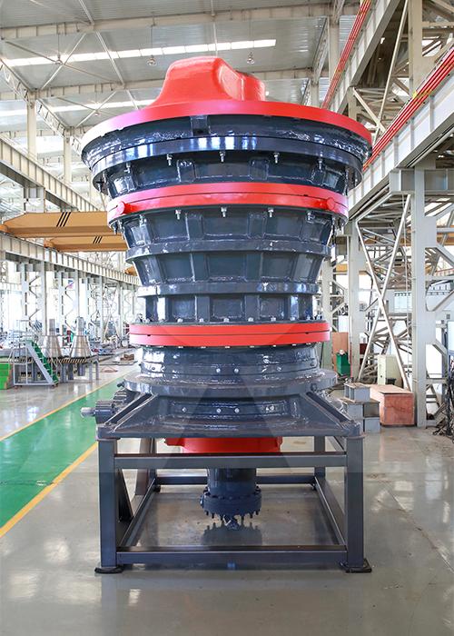 2000th的大型旋回破碎机碎石机中的战斗机