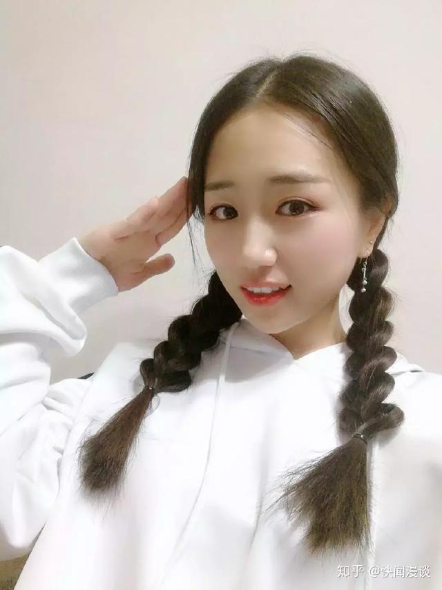 红人访红蜜艺人徐嘉忆自言本非南国女幽咽流泉舞笛音