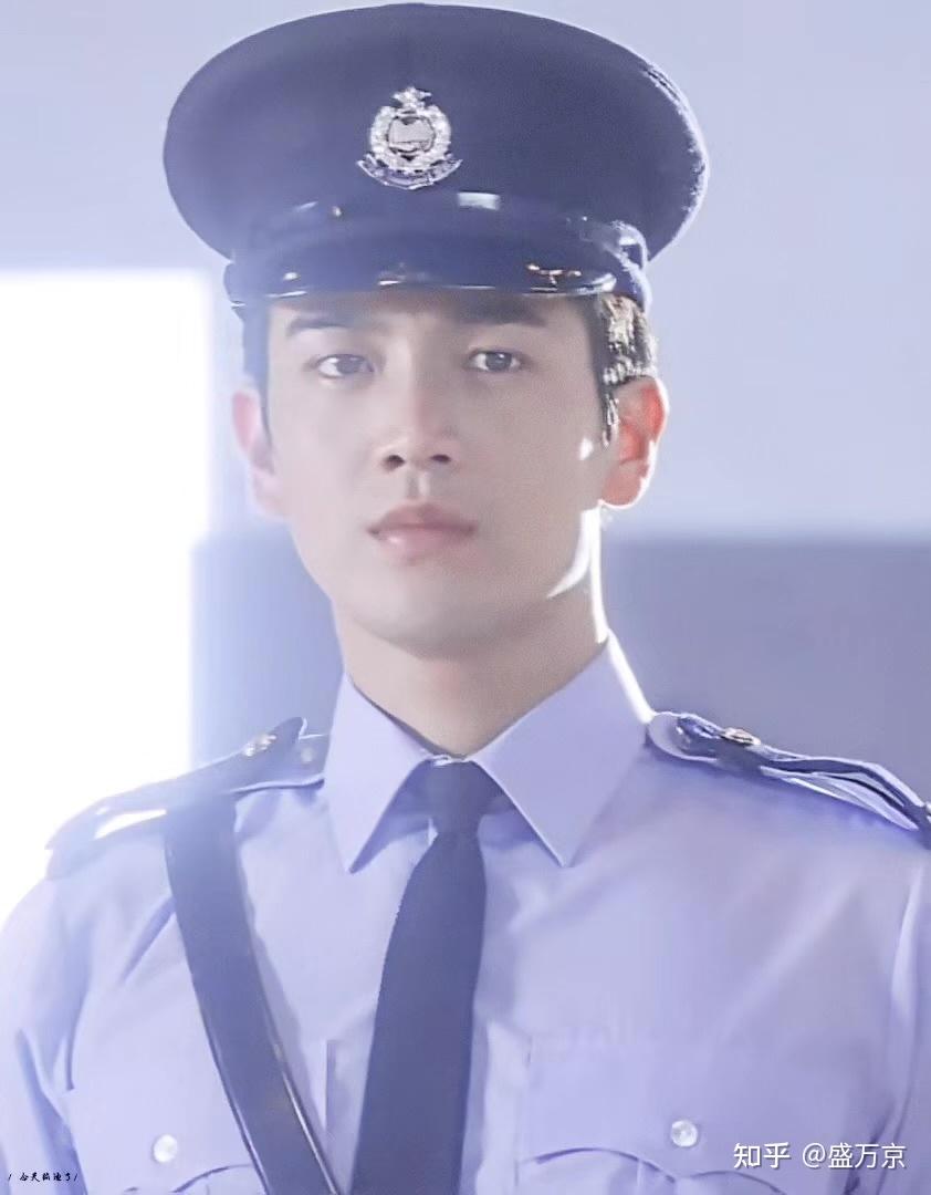 大家有清晰度高的张智尧壁纸吗用来当屏保