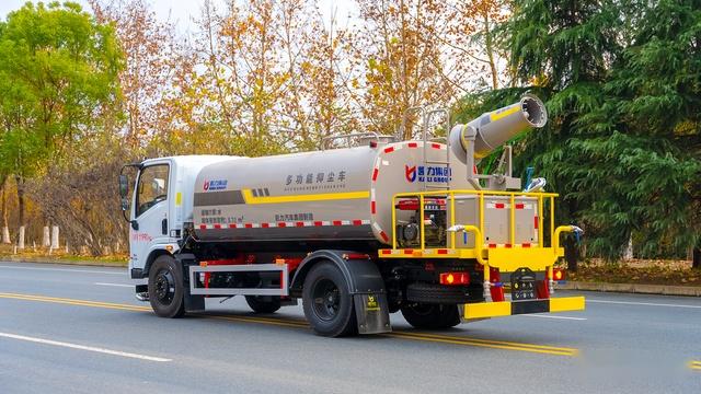 凯力风第四代东风华神t1多功能抑尘车