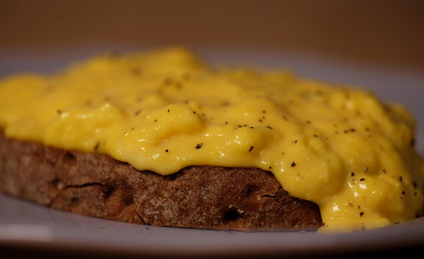 一盘叫醒女友的英式炒蛋