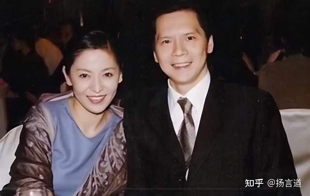 如何评价向华强夫人向太陈岚