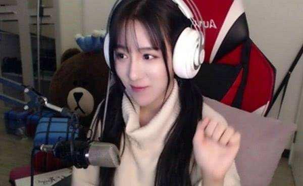 美女直播唱歌与短剧的魅力交织，美女直播唱歌与短剧魅力交织的双重诱惑