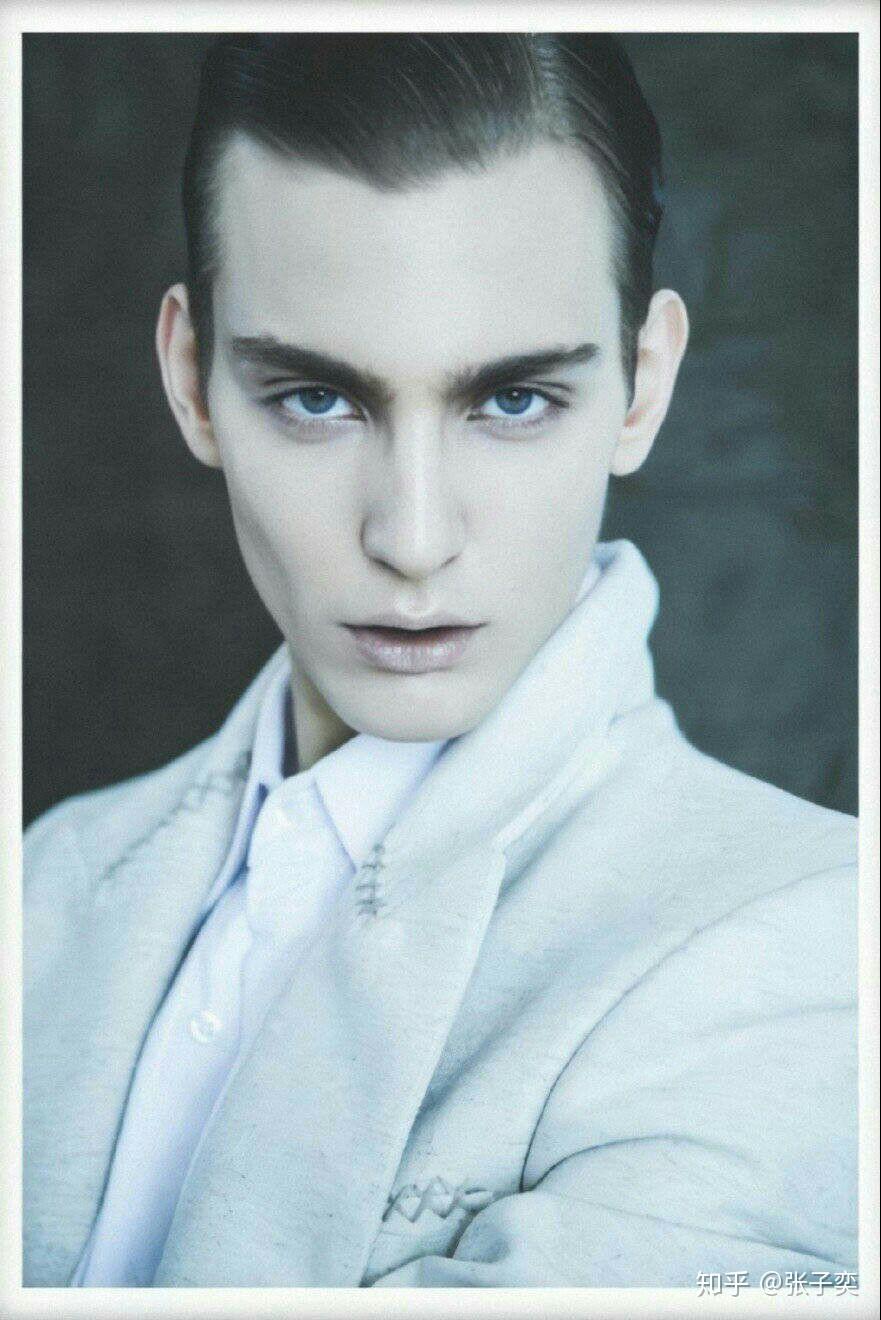 有哪些颜值超高的欧美男模特坐等吃安利