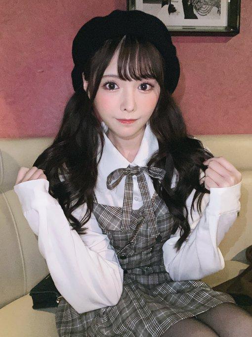 从肚脐眼就分叉了—桥本有菜 - 知乎