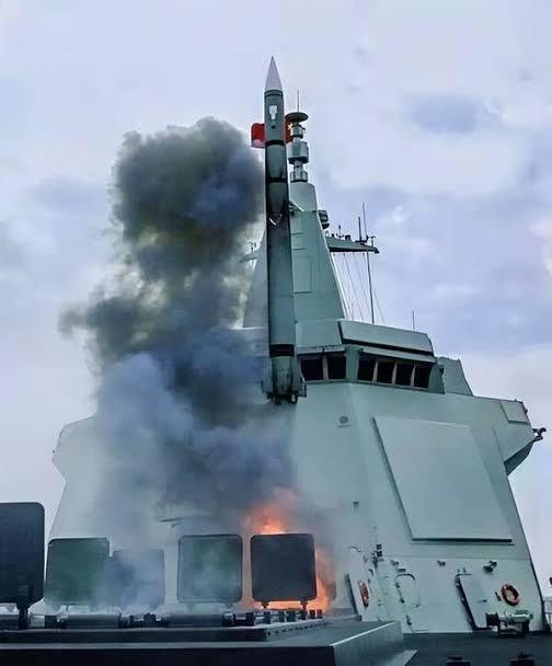 我们的055万吨驱逐舰是不是有些被过于神化了,有没有了解的大佬详细