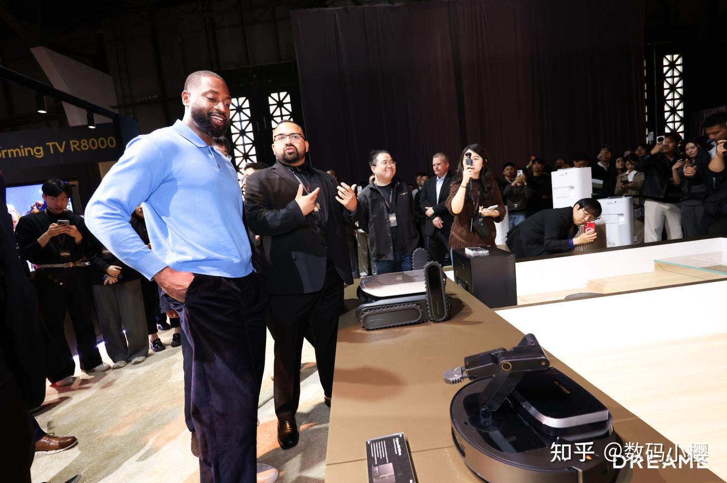 其它品牌还在“对标”,追觅已经在走无人区