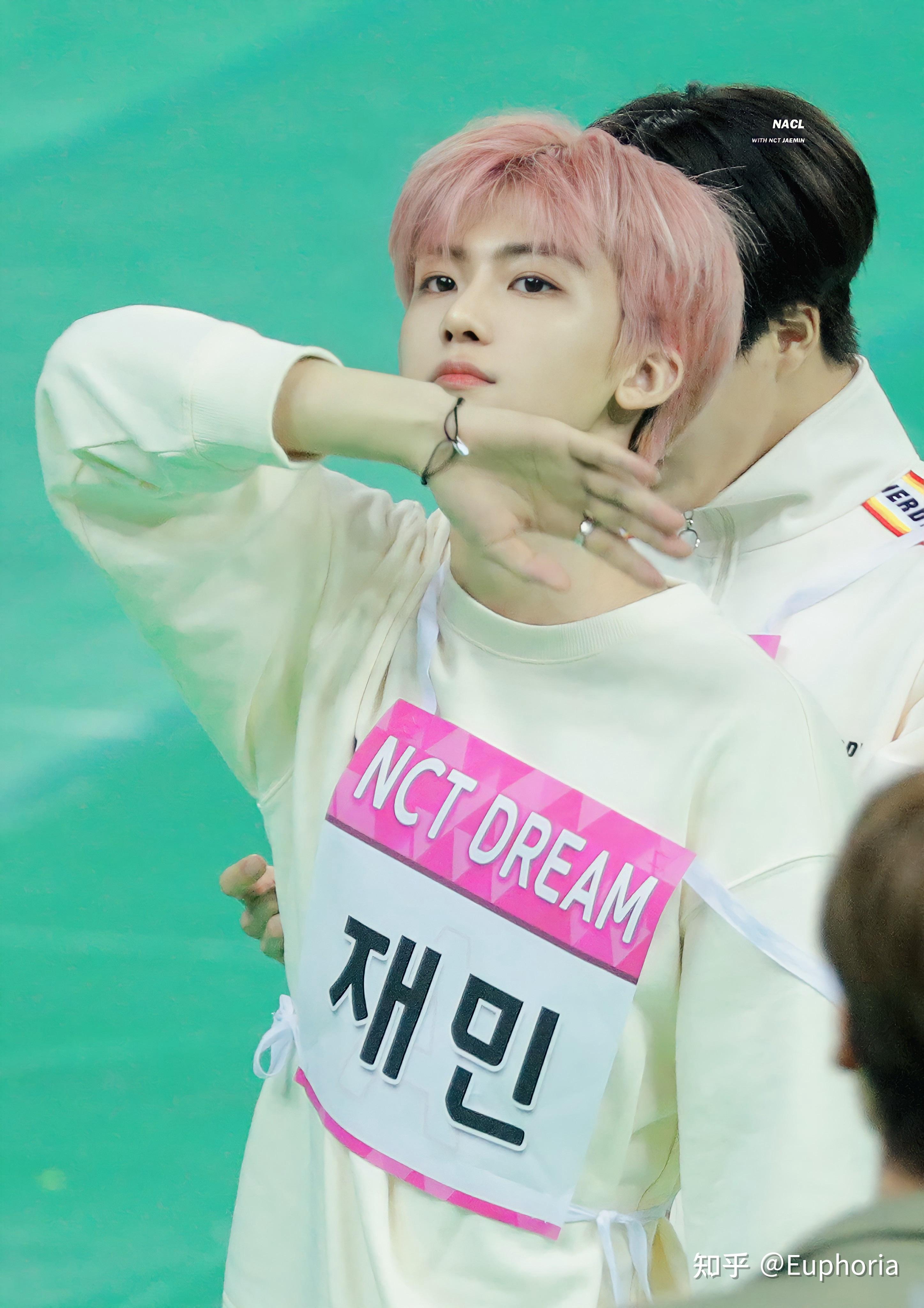 求图 有没有nct罗渽民的神图 来吧球球各位姐妹拿图砸死我? - 知乎