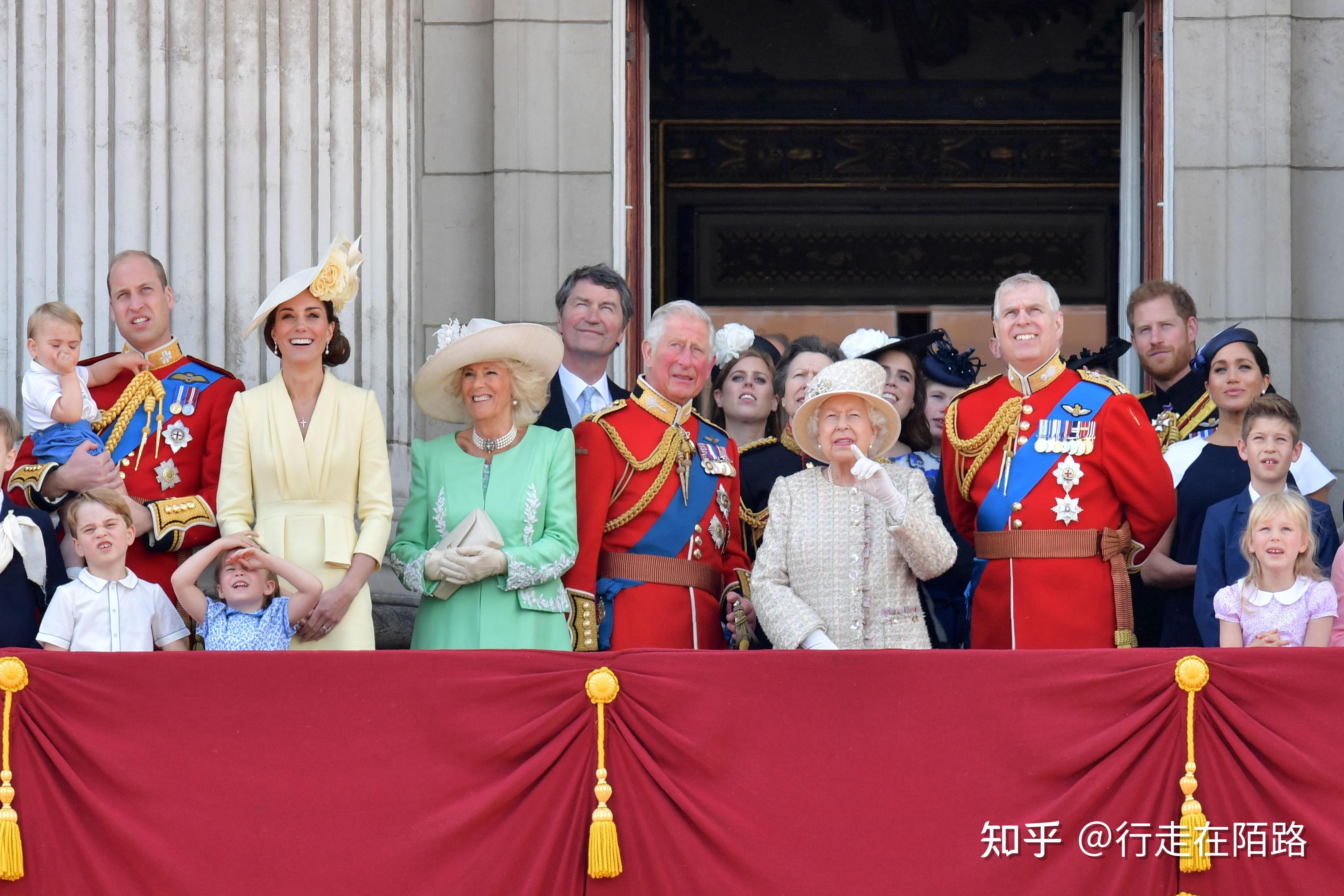 英国王室财富：私人土地7000多平方公里，年收入20亿美元 - 知乎