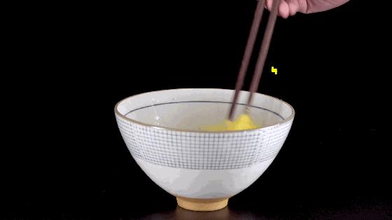 一双筷子一把勺,轻轻松松做蛋饺 - 知乎