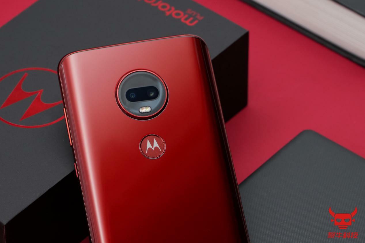 超强降噪 双扬声杜比音效重燃老友情怀 摩托罗拉g7 plus真机图赏