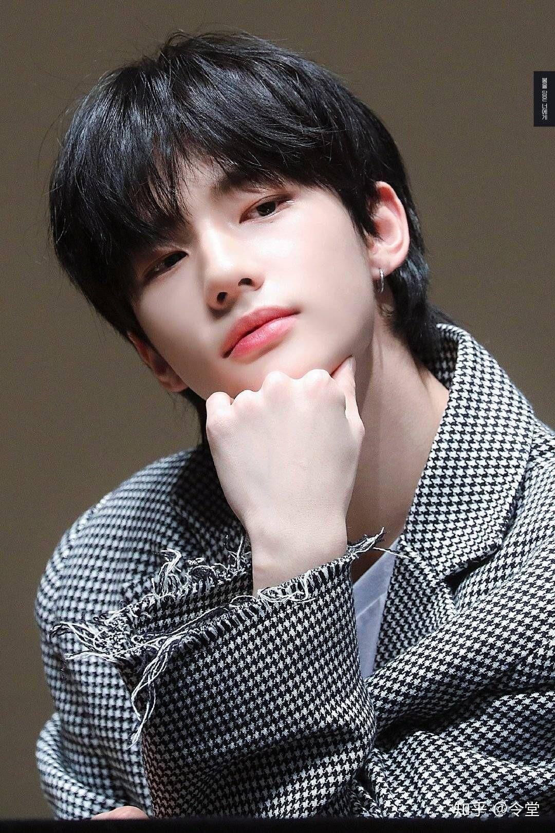 谁来讲讲stray kids的黄铉辰?