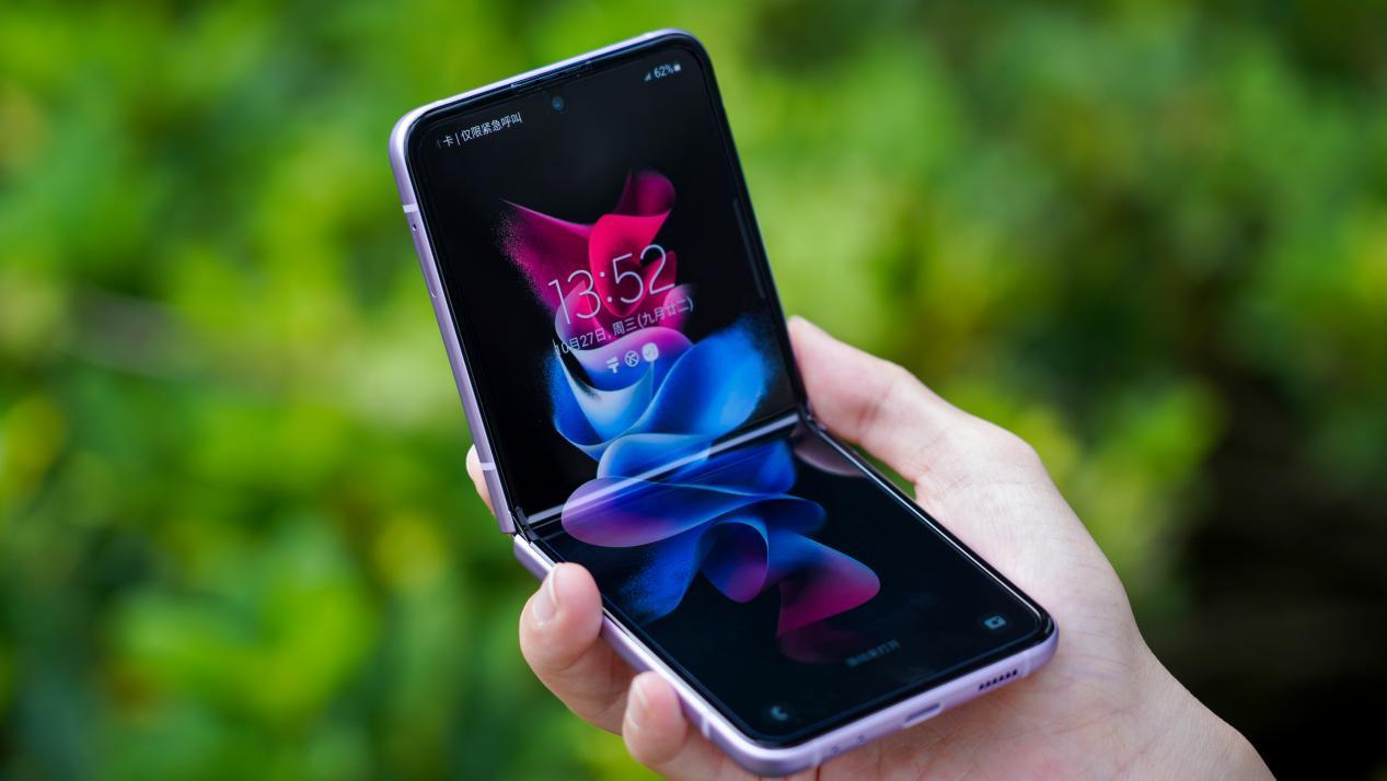 你的钱包准备好了吗三星flip4续航更久外屏更大价格更低