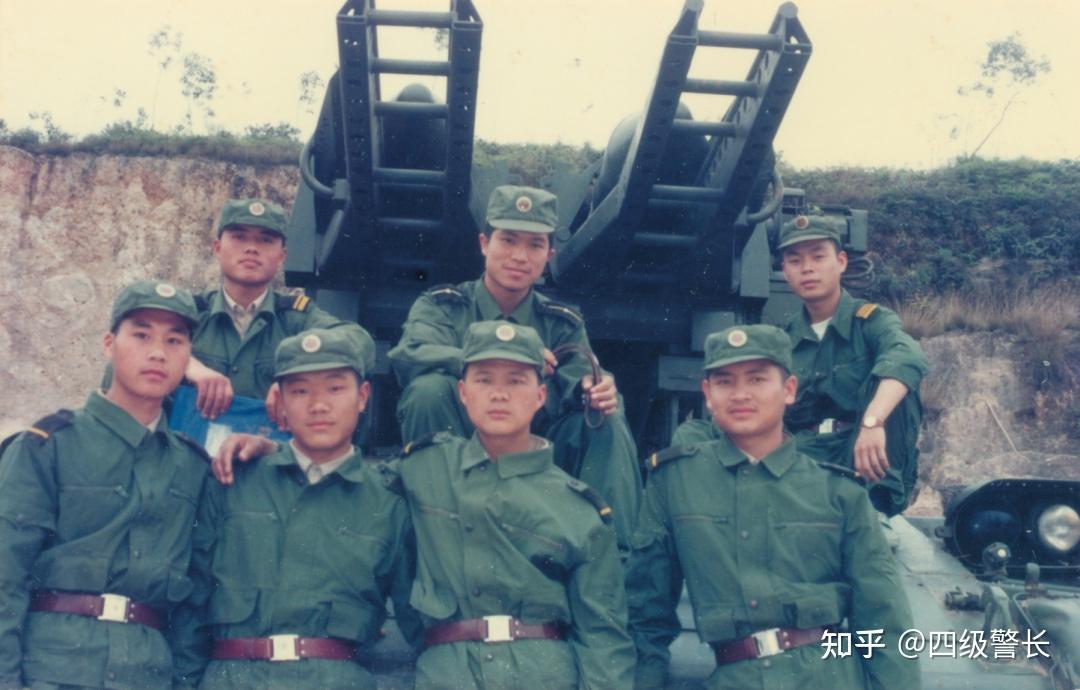 惠州125部队少校图片