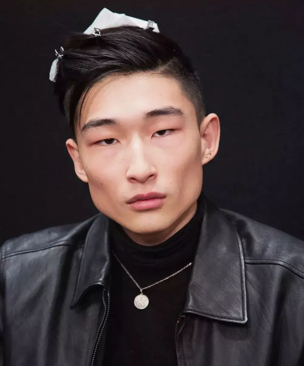 窦唯年轻的时候有多好看? - 知乎