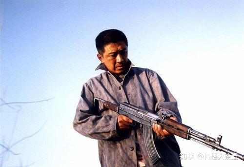 有名的有以白宝山为原型的《末路》,以魏振海为原型的《西安大追捕》