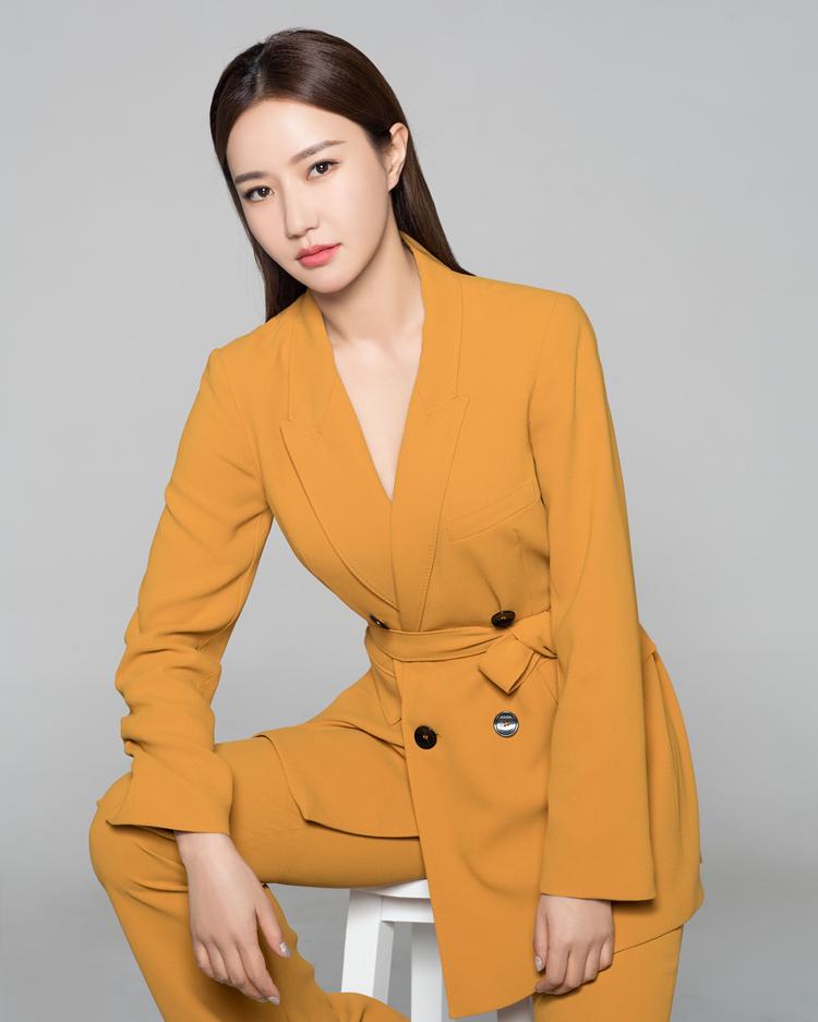 韩雨芹饰演的霸道女总裁马晓倩备受关注.