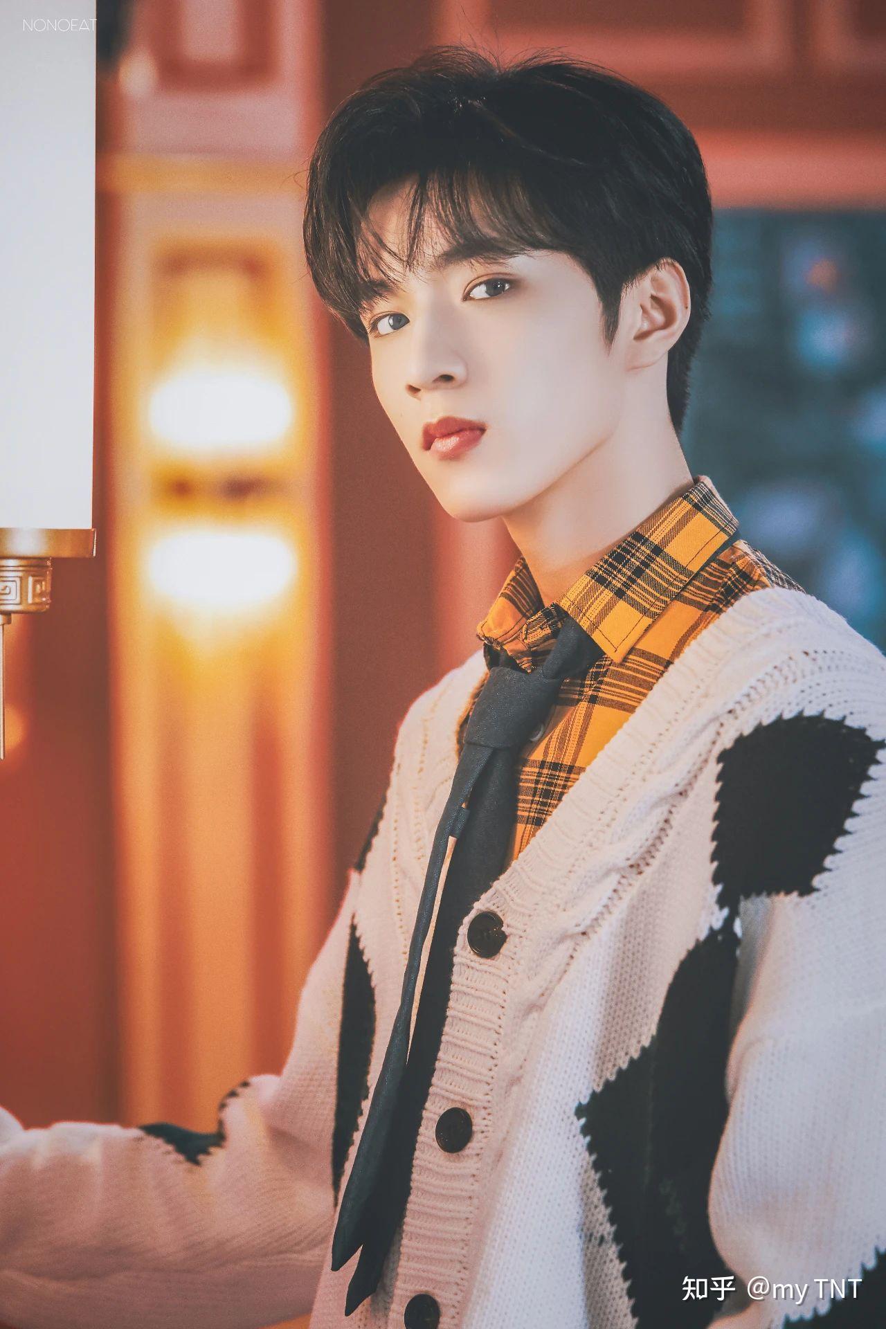 有没有刘耀文帅照,适合当壁纸的? - 知乎