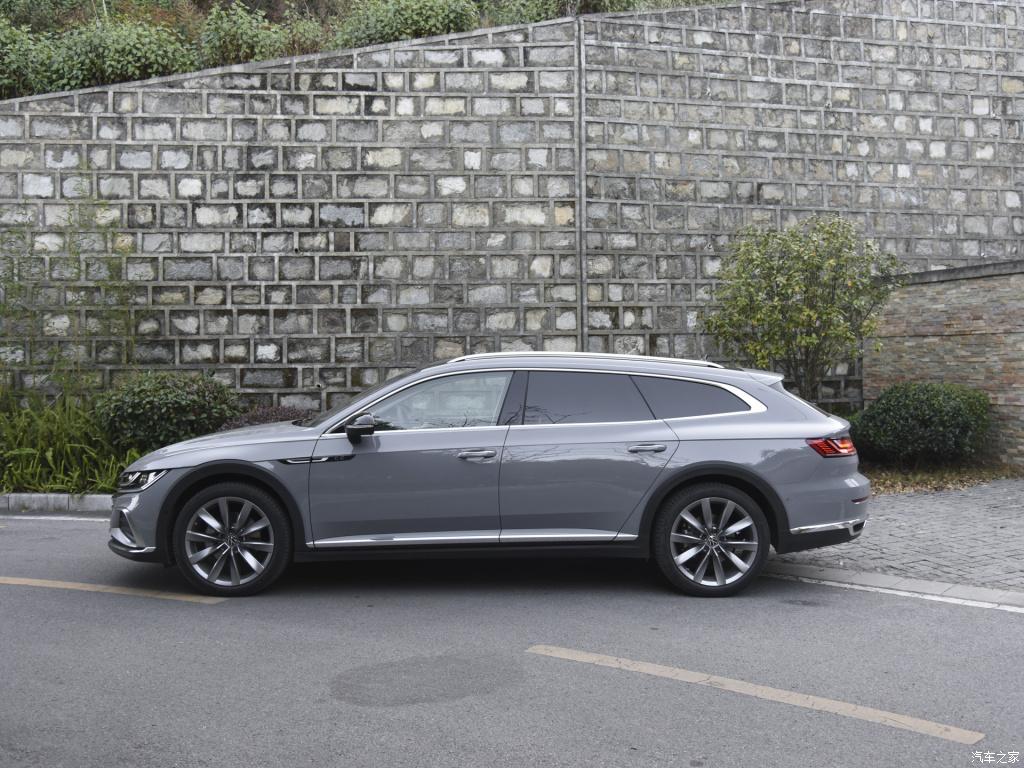 大众cc猎装版价格多少 v2-b746ce0aa14bb8a42417a6ec73e3c8b8_1440w.jpg?source=172ae18b