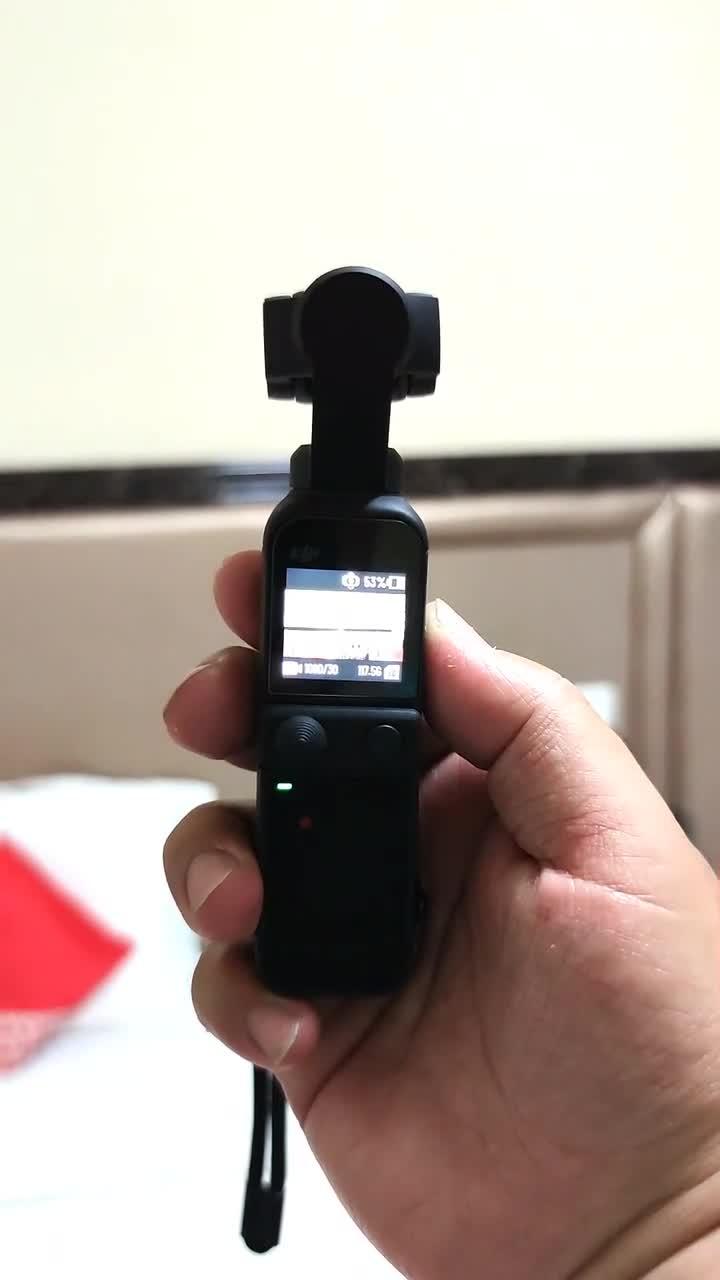 大疆dji pocket 2 灵眸手持云台摄像机便携式 4k高清智能美颜运动相机