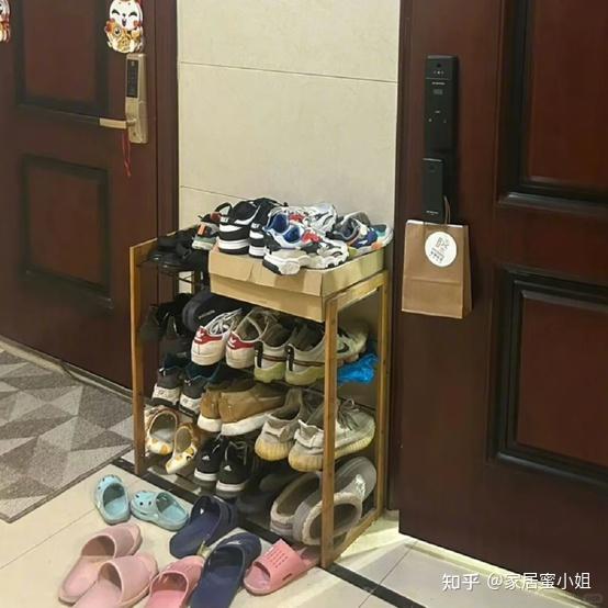 邻居不让在门口放鞋子，怎么办？看看年轻人的做法，实在太高明了 - 知乎