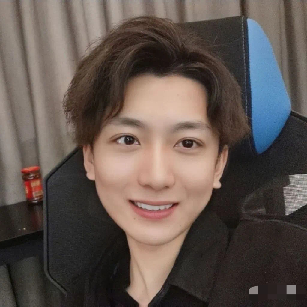 dy百万女网红自曝被男友家暴吃软饭相处四月女方花费8万多