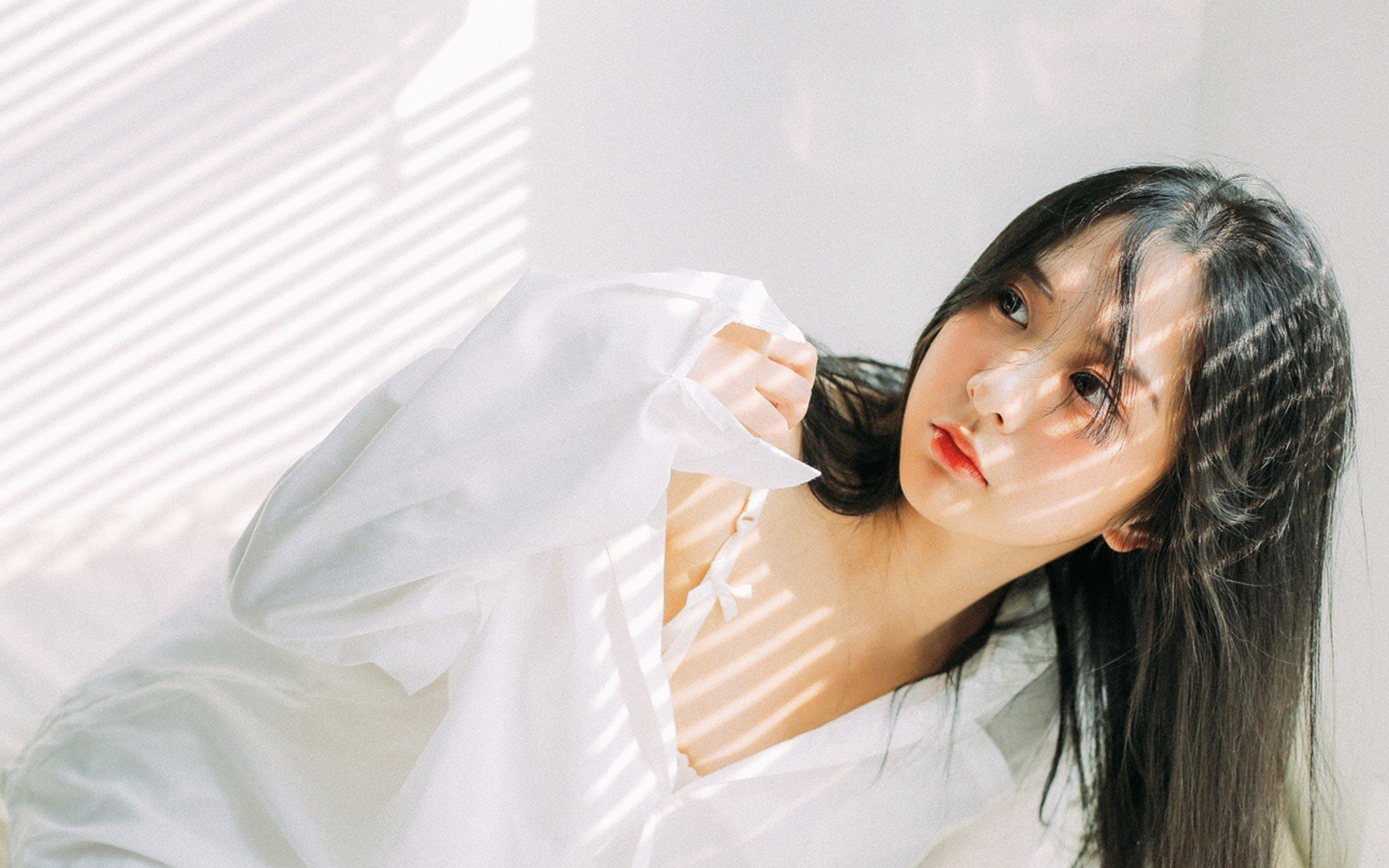 谁有美女电脑高清壁纸求大神们推荐