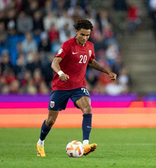 世预赛挪威21战胜格鲁吉亚努萨助攻哈兰德厄德高破门