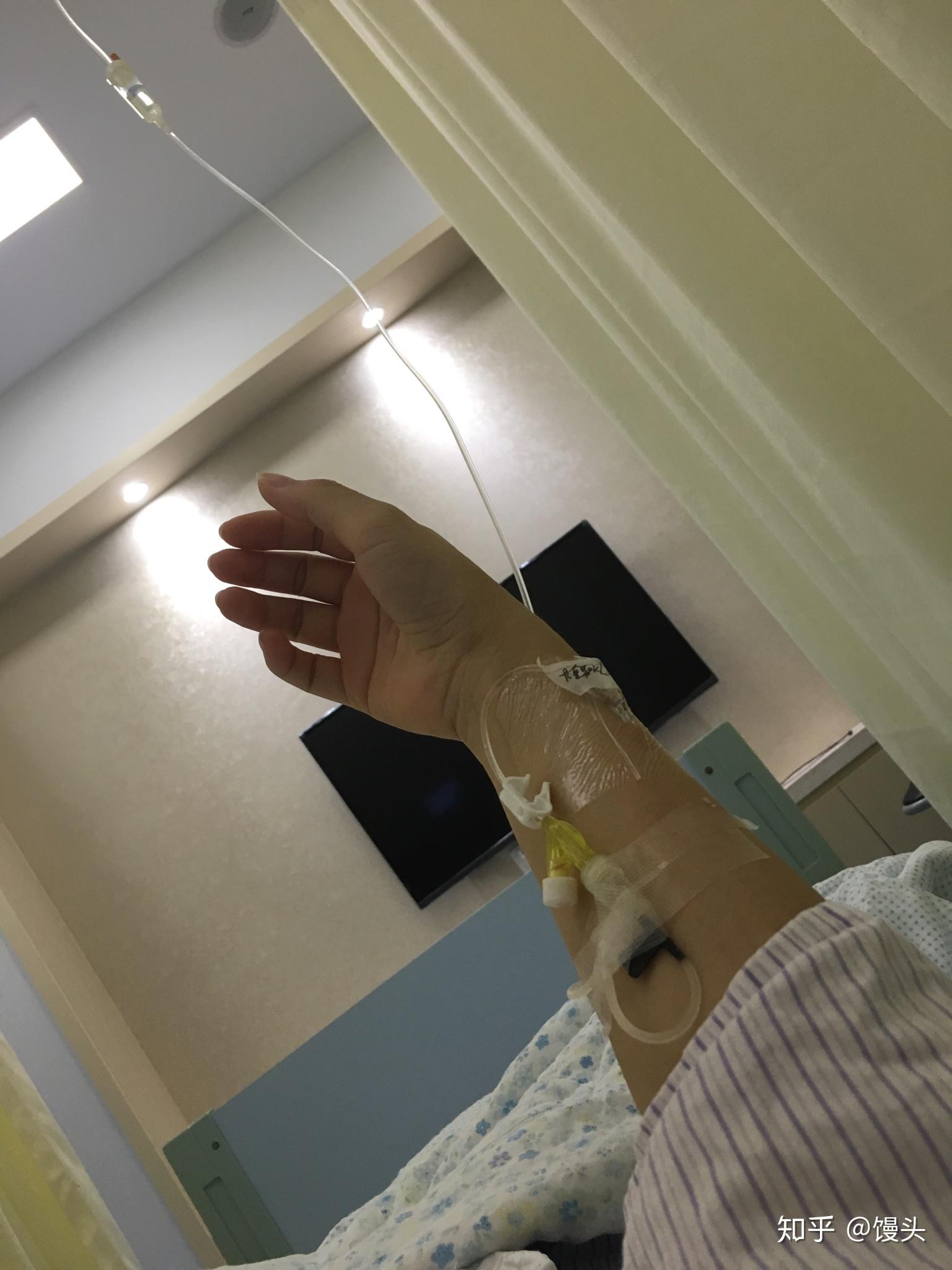 开始吊点滴吃药,做雾化.住院第一天2019.11.