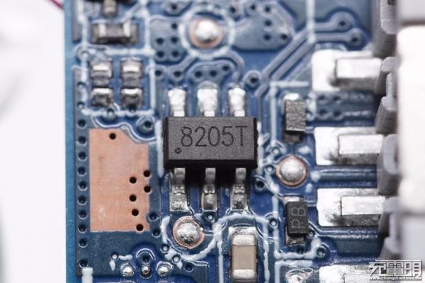 拆解报告:MI小米口袋版10000mAh 22.5W快充移动电源  第37张 拆解报告:MI小米口袋版10000mAh 22.5W快充移动电源  第37张