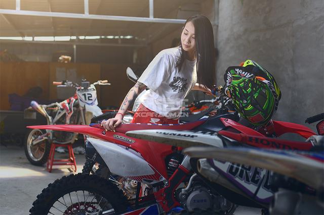 爱卡摩托:骑越野车有没有特别难忘的经历?