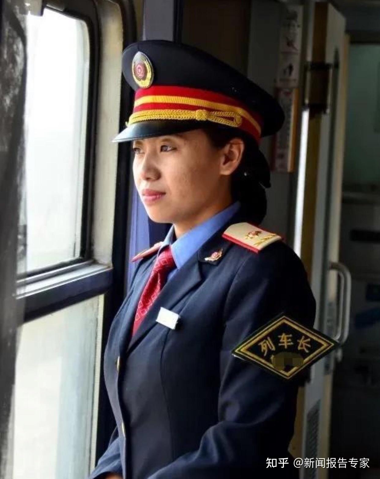 90后普通列车女乘务员月薪4500带你看看真实的乘务员生活