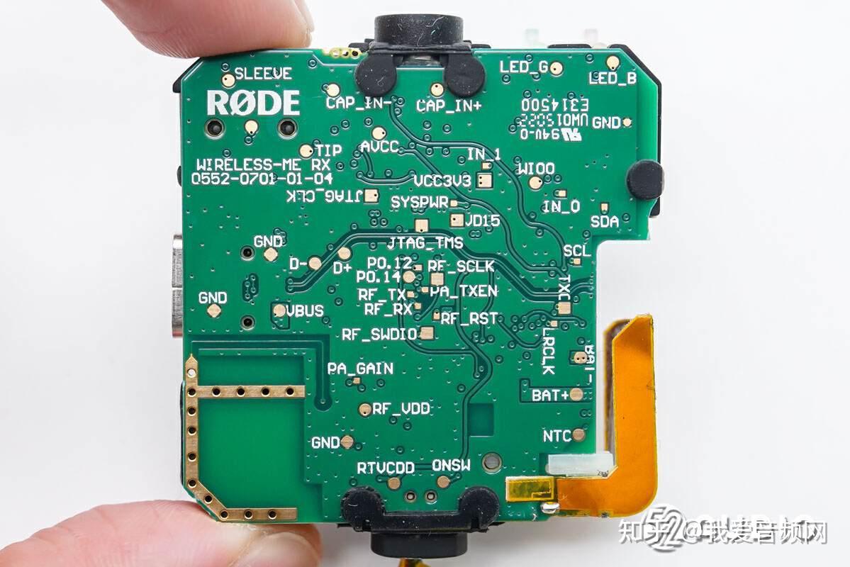 罗德wireless me无线麦克风拆解,内置广播级全向麦克风,支持双模式